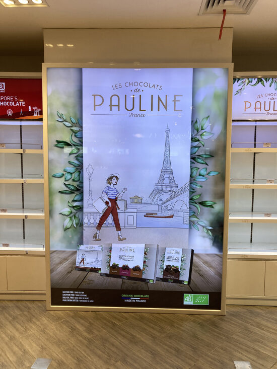 Pauline_Aeroport Hainan-Chine .jpg